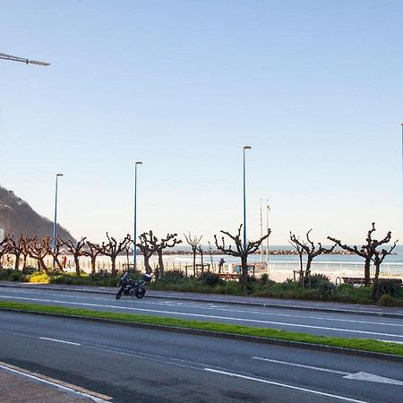 Cozy Apartment In Front Of The Beach San Sebastián Exterior foto